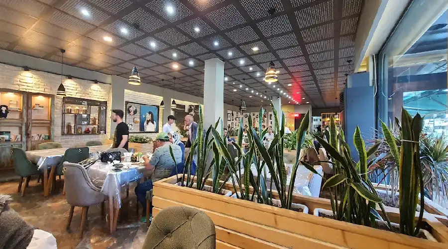 رستوران آقای کباب