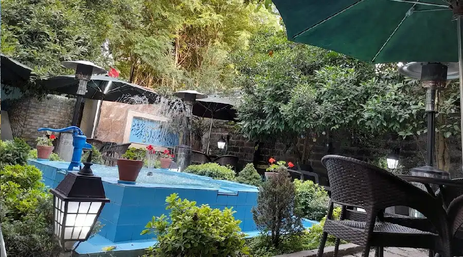 رستوران و خانه باغ یار ماشالله