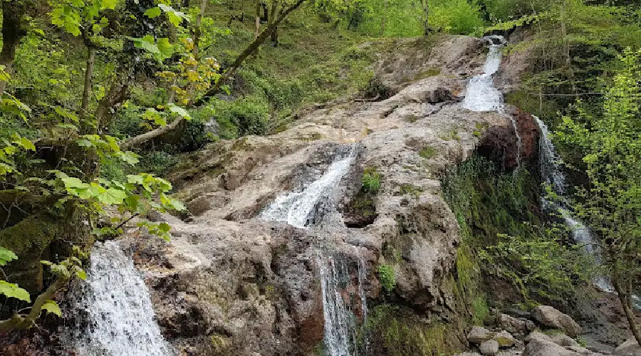 آبشار زیبای دودوزن