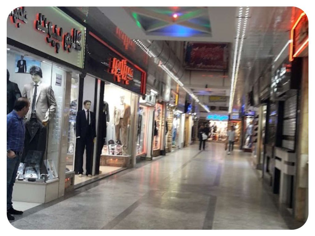 پاساژ پله برقی 
